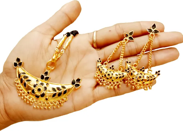 Assamese_Traditional_Gold_Plated_Black_Colour_Joon_Tassel_Jewellery_Set_For_Women
